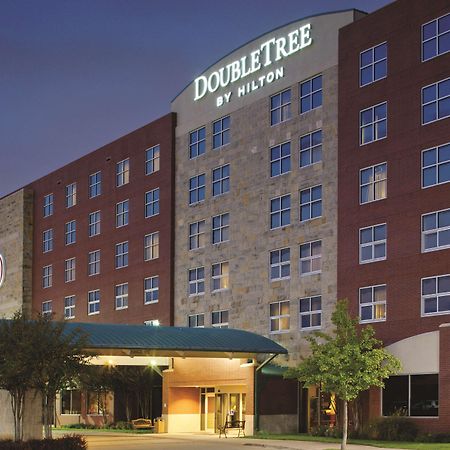 Doubletree By Hilton Dallas-Farmers Branch Exterior photo