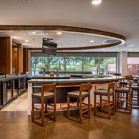 Doubletree By Hilton Dallas-Farmers Branch Exterior photo