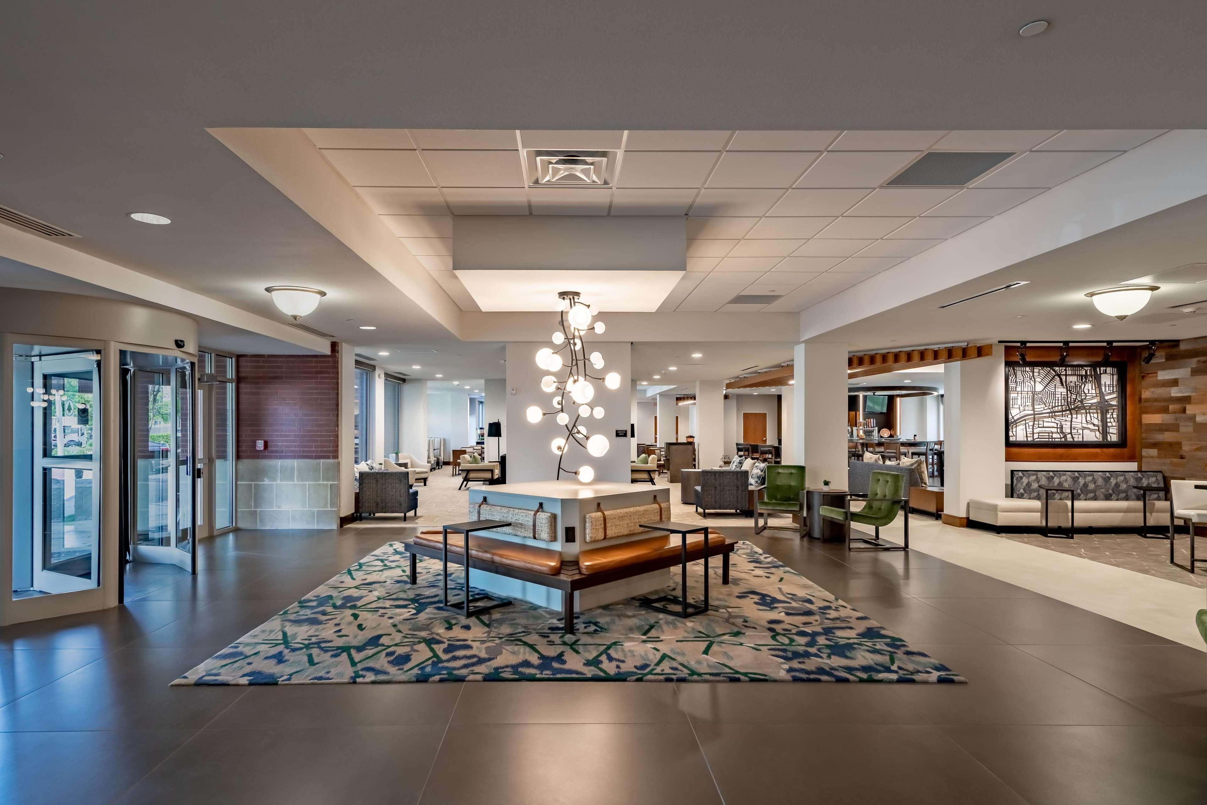 Doubletree By Hilton Dallas-Farmers Branch Exterior photo